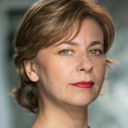 LISA JACOBS