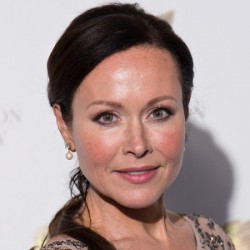 AMANDA MEALING