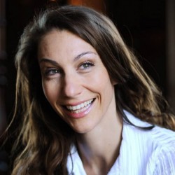 KATHRIN HöHNE