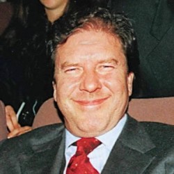 ARNE ELSHOLTZ