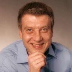 FRANK SCHRöDER