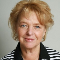 KATHARINA TOMASCHEWSKY
