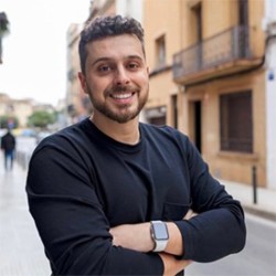 portrait : /abw_images/personnalites/250_person-37233_fernyandez.jpg